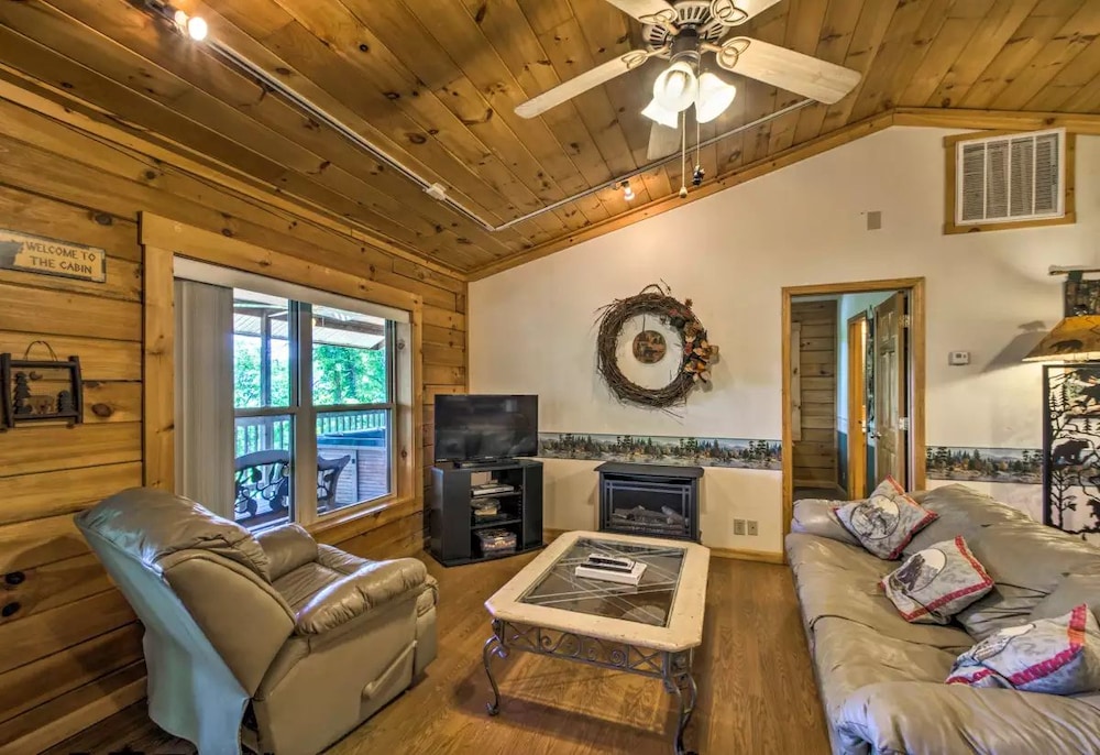 Nantahala Cabins 33/50