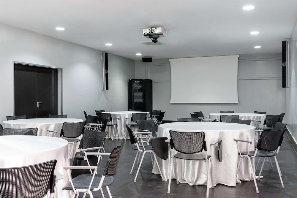 RADISSON BLU HOTEL N DJAMENA 35/46
