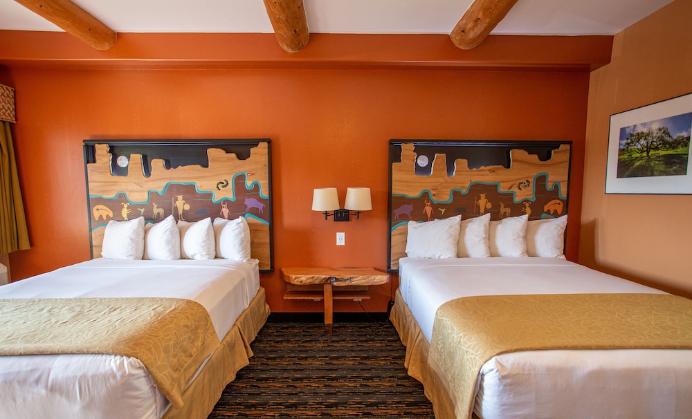 Southwest Inn at Sedona 20/72