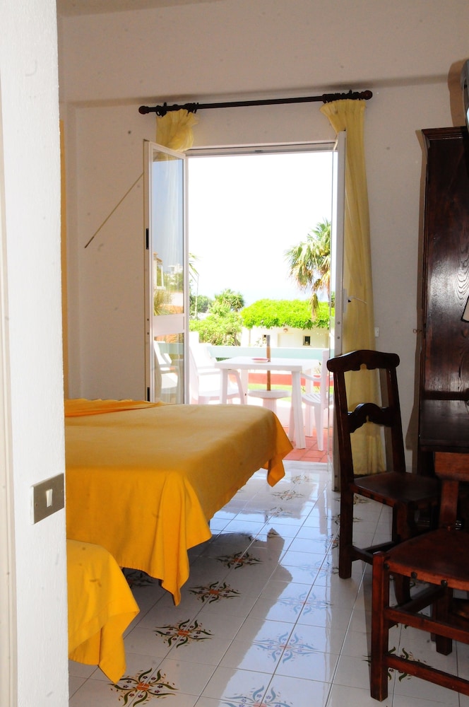 Hotel Belsole Ischia 13/50