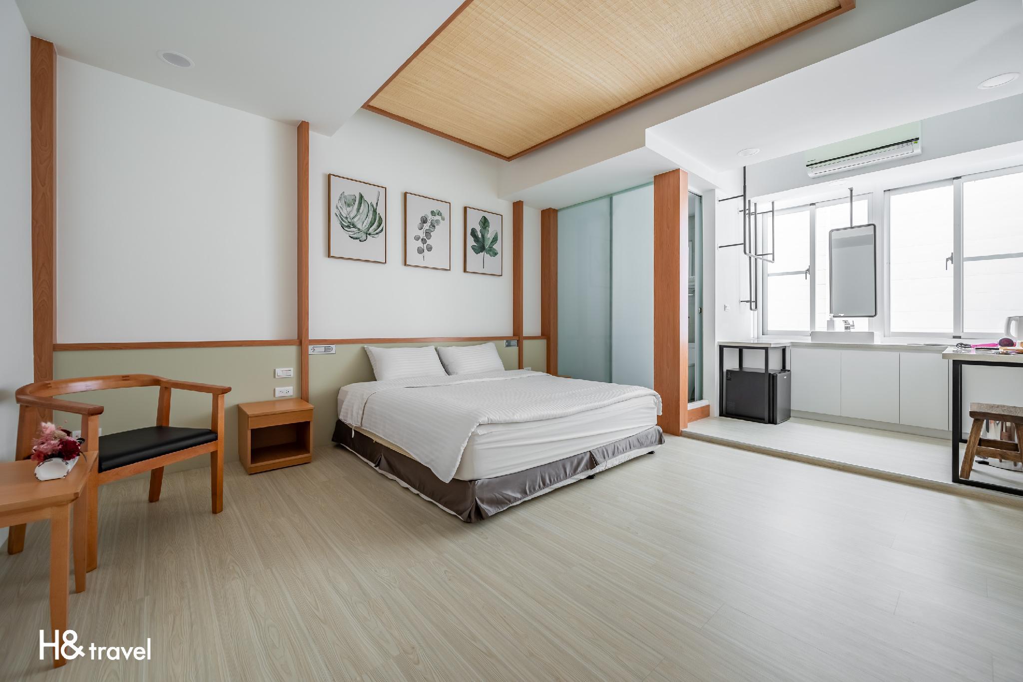 Deluxe, Double Bed