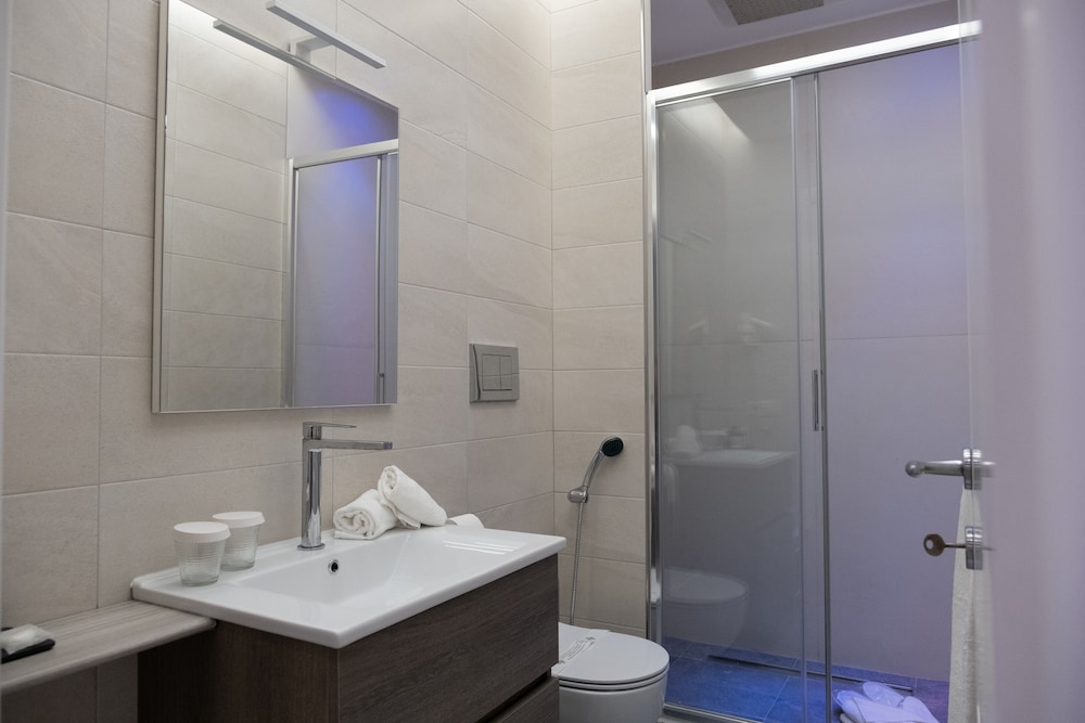 Spagna Boutique Luxury Suites 65/68