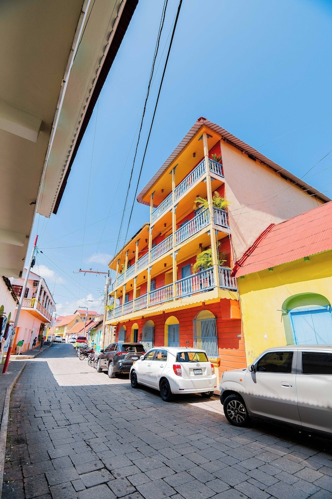 Hotel Casona de La Isla 68/77