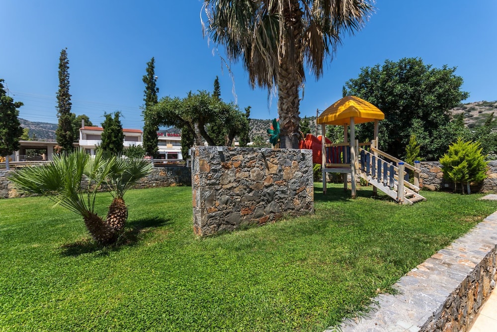 Dias Hotel and Apartments 31/50