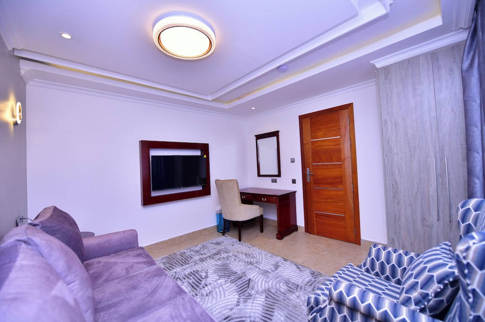 Olive Gardens Nairobi 18/34