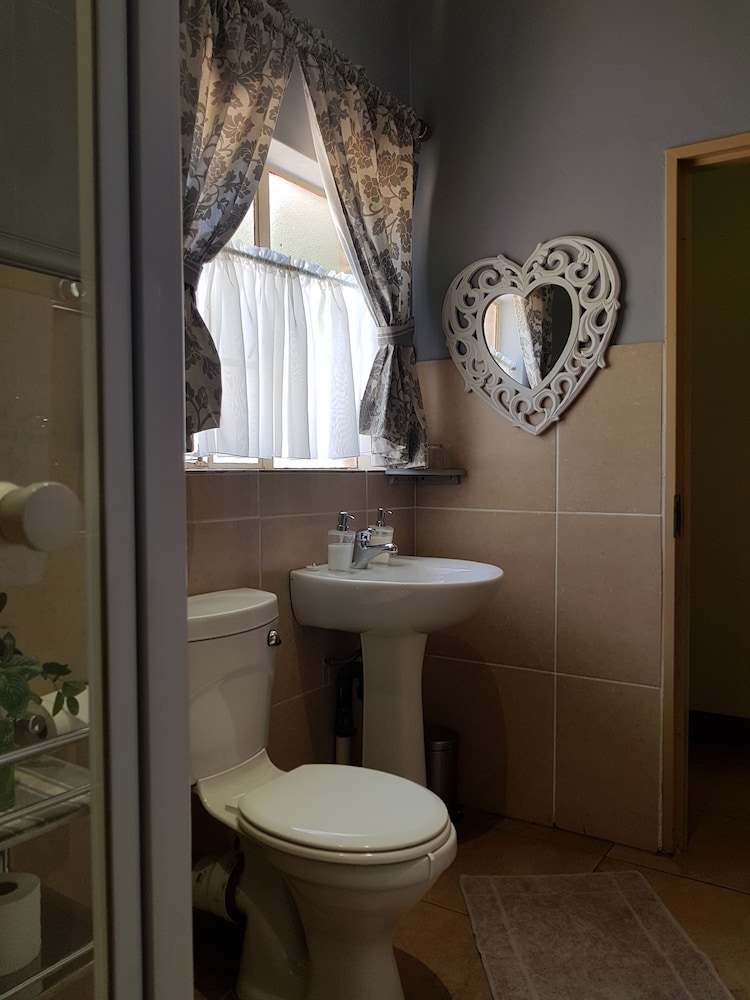 Citrus Lane Guesthouse 46/50