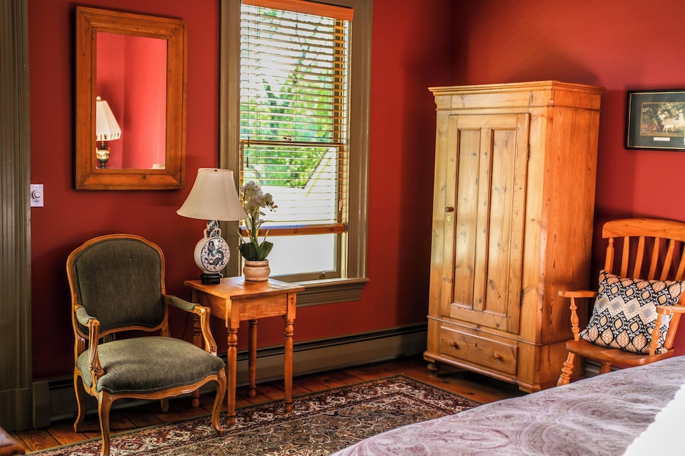 The Millerton Inn 2/18