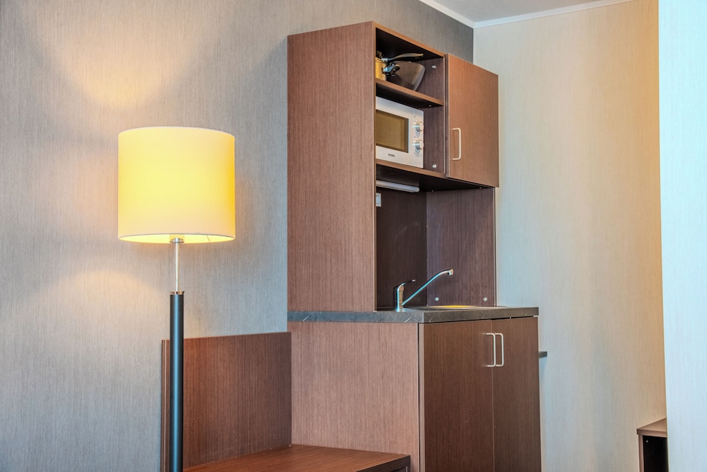 Airways Hotel Frankfurt Airport West 18/50