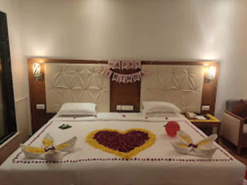 Hotel Shree Narayana 16/28