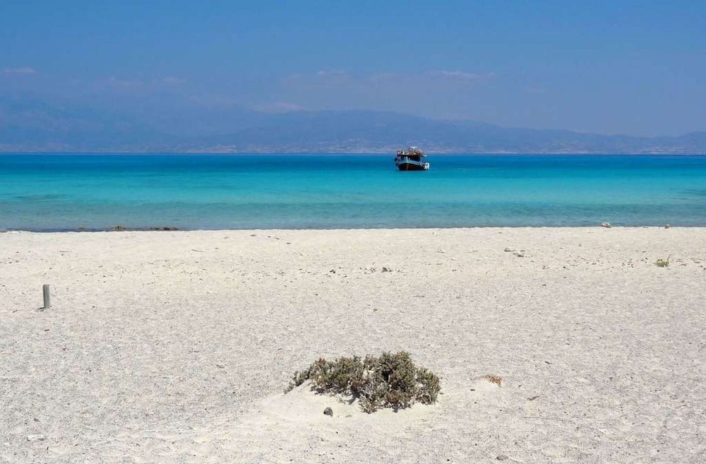 Creta Suites 62/70