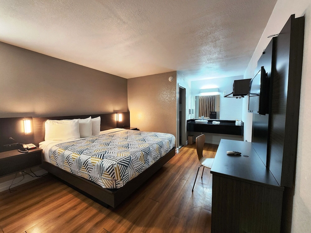 Motel6 North Little Rock, AR 7/43