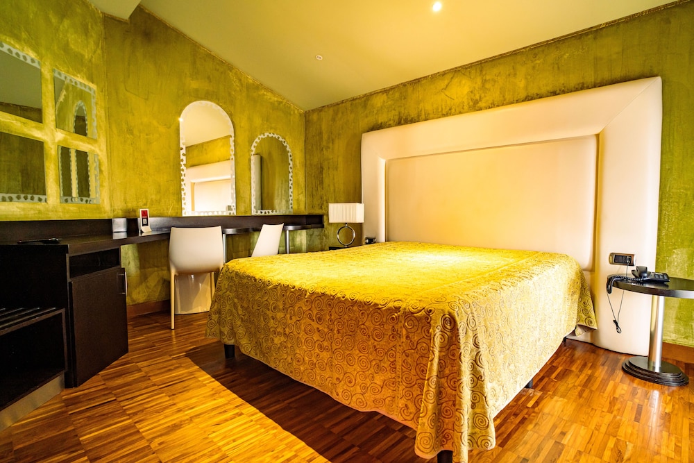 Hotel Marcantonio 12/50