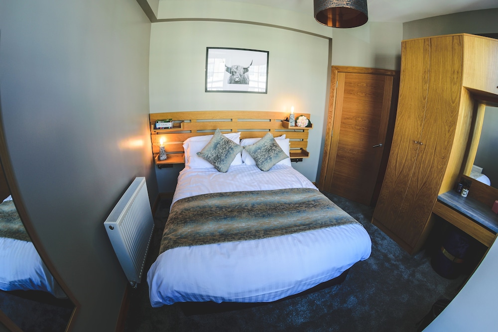 APARTMENT, DOUBLE BED, CITY VIEW, SOFA