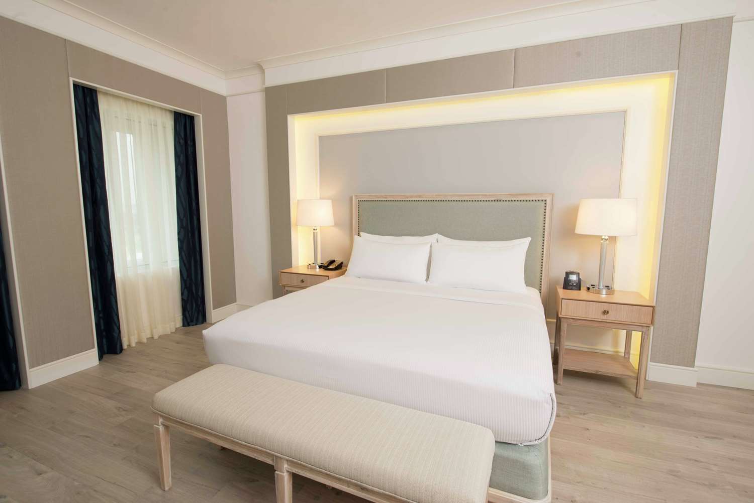 1 Bedroom, Suite, King Bed, Executive Level, Lounge Access