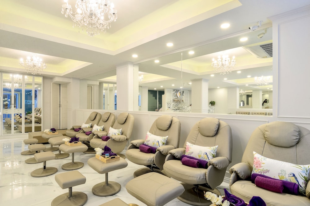 De Lavender Bangkok Hotel 52/70
