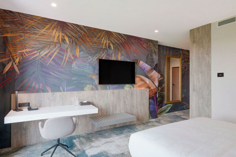 Mercure Oradea 33/42