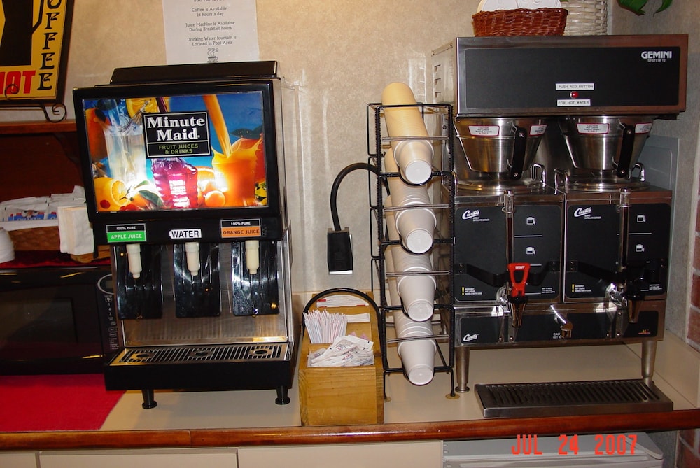 Country Hearth Inn Lomira Hotel 45/48