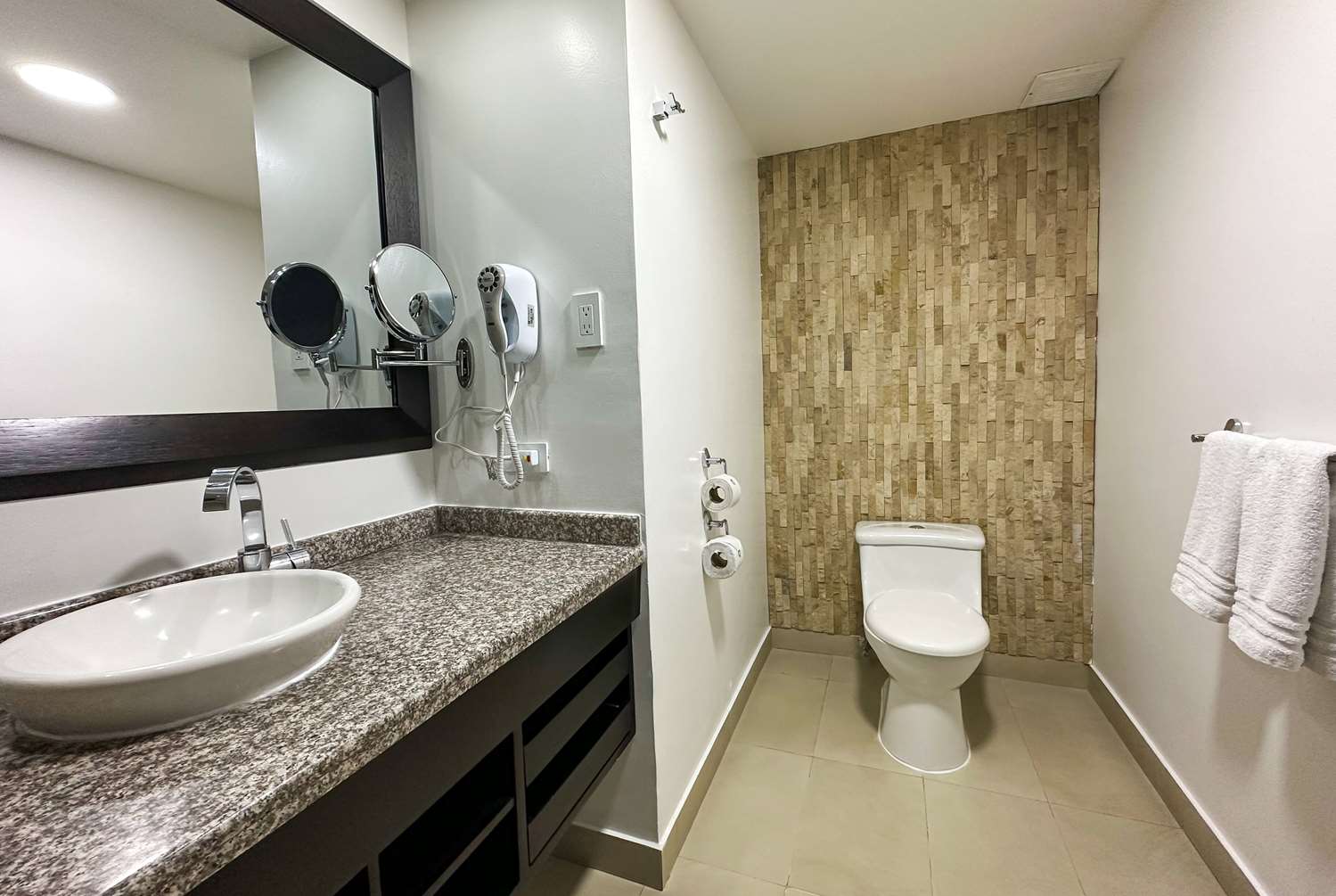 Wyndham Garden Quito 75/80