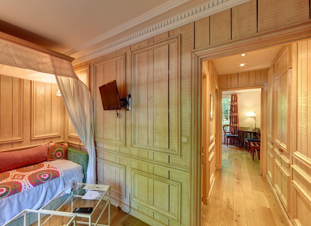 Relais And Chateaux Cazaudehore 36/79