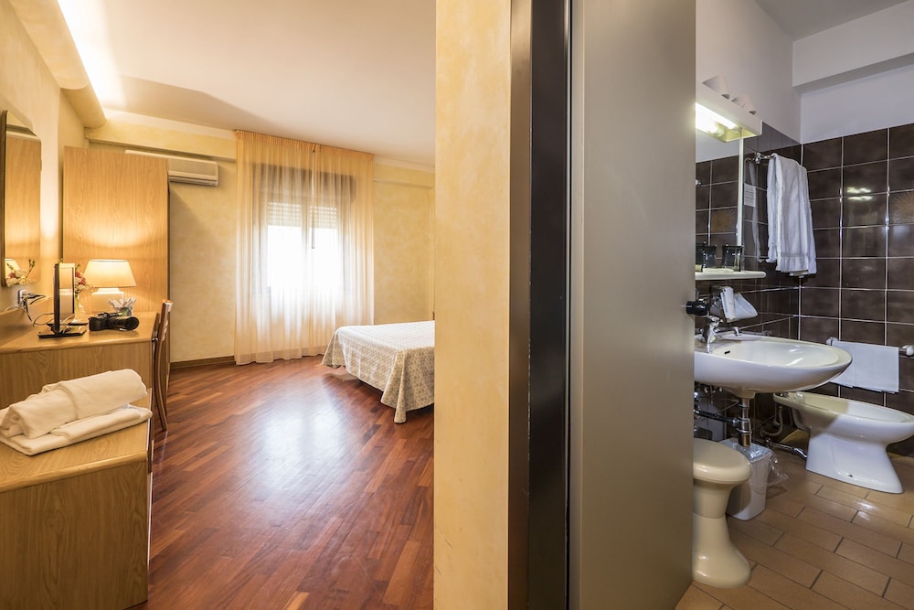 Vega Hotel Perugia 31/70