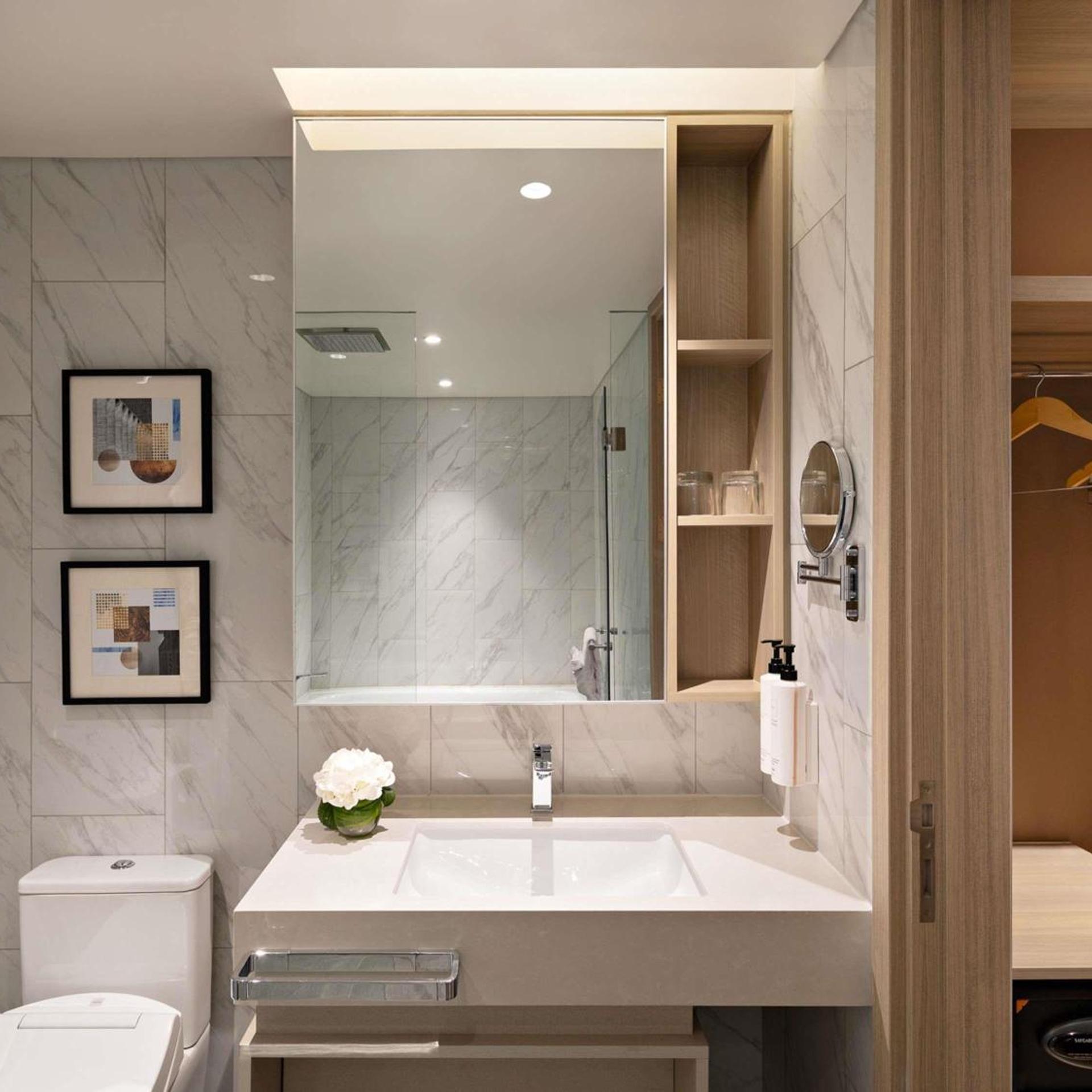 3 Bedrooms, Swiss Advantage, Apartment, King Bed، Swissotel Living Jakarta Mega Kuningan 6/7