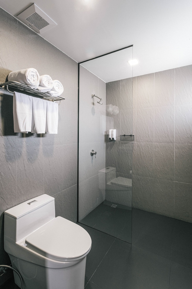 Standard, King Bed, Pool Access، CREW HOTEL 6/6