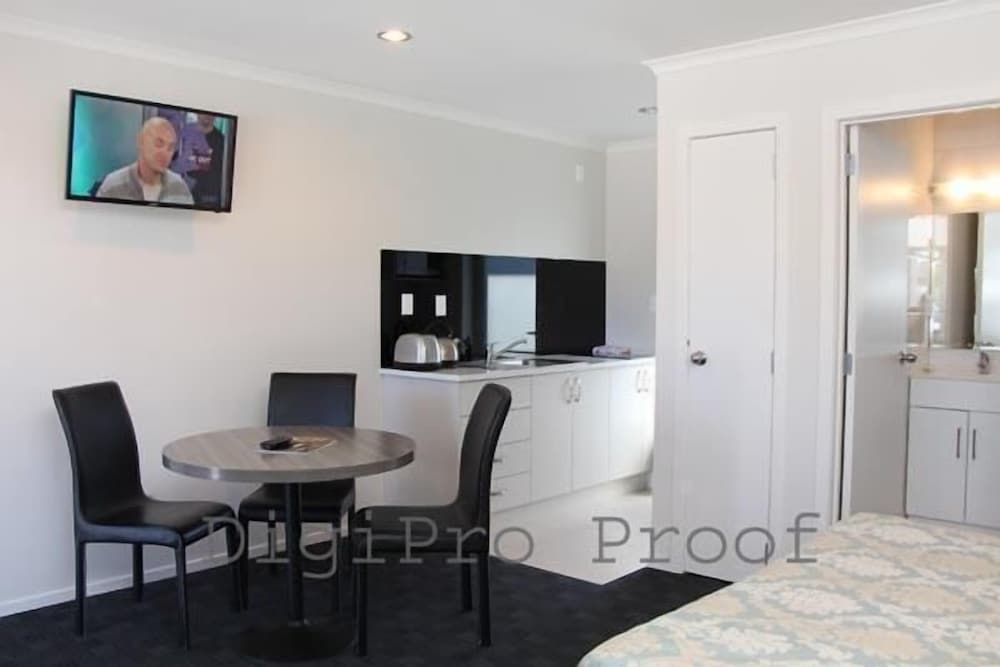 Auckland Phoenix Palm 17/32