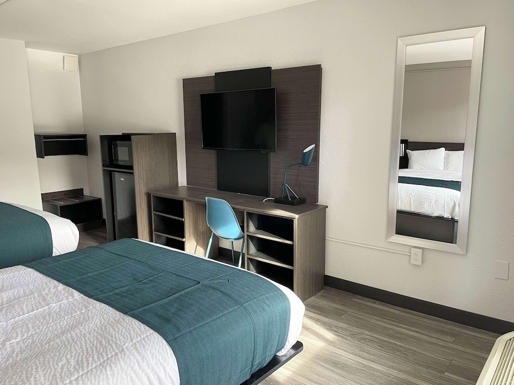 Motel6 West Columbia, SC - Airport 10/24