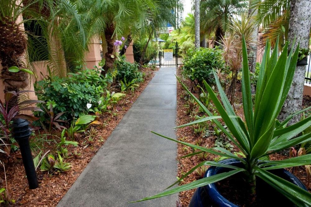 Best Western Central Plaza Apartments Cairns 11/19