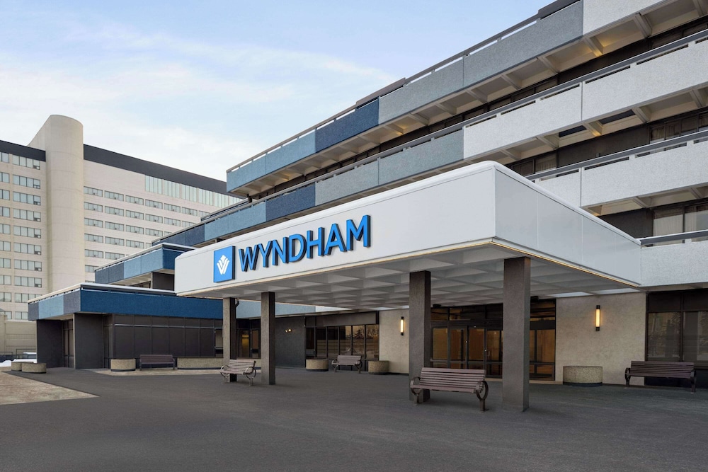 Wyndham Edmonton Hotel and Conference Centre 50/57