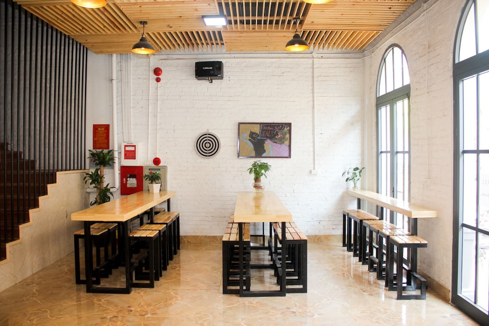 Aroma Ha Long Hostel 20/50