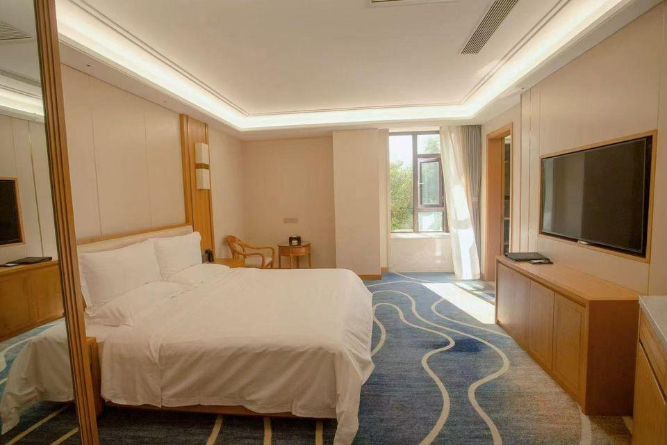 Xiniaogu Holiday Hotel 16/28