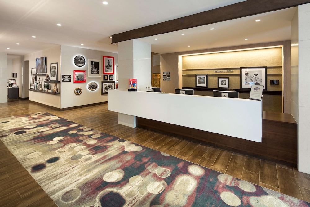 Hampton Inn Suites Dallas Downtown 7/83