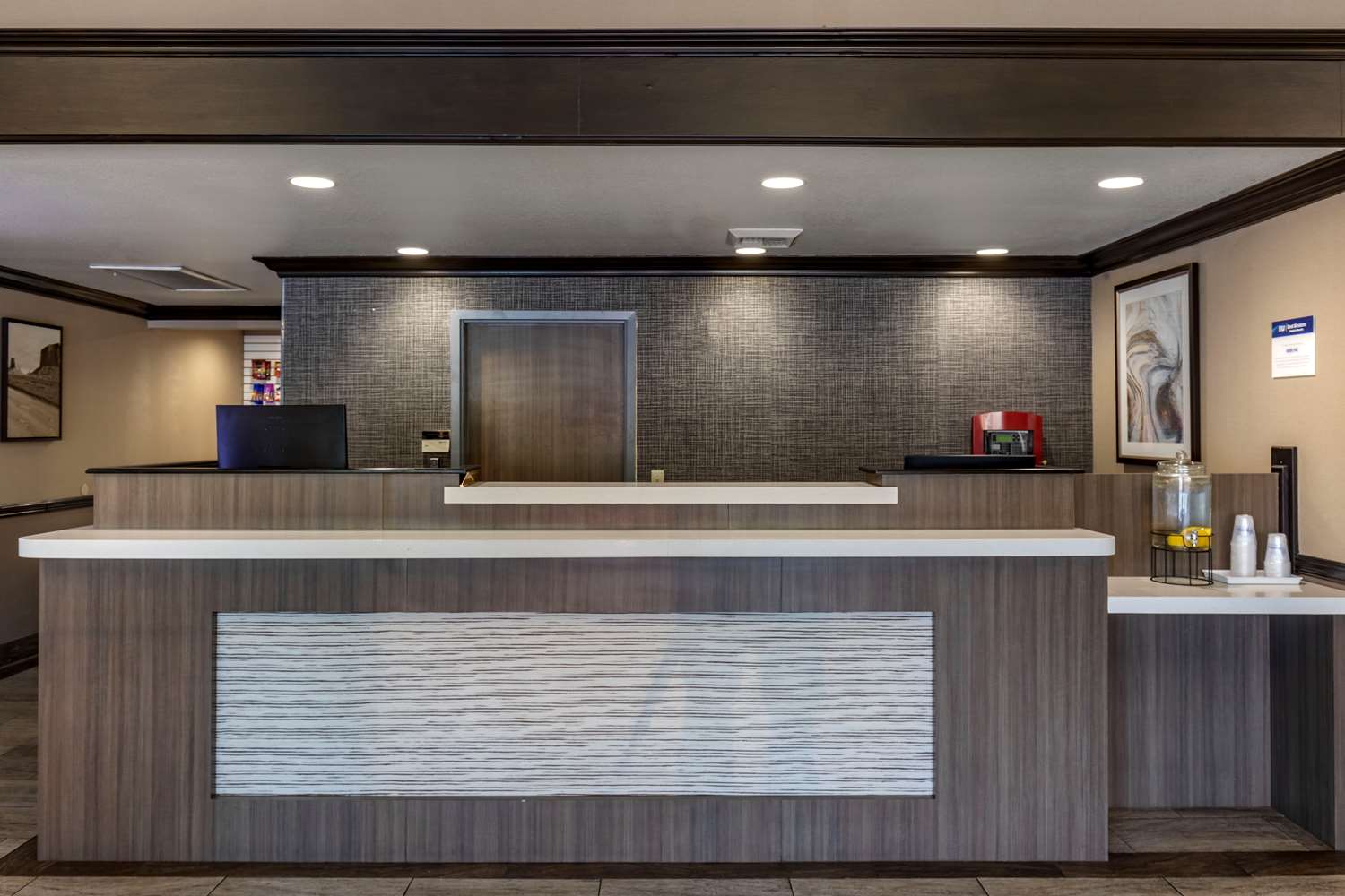 Best Western Plus Las Vegas West 2/13