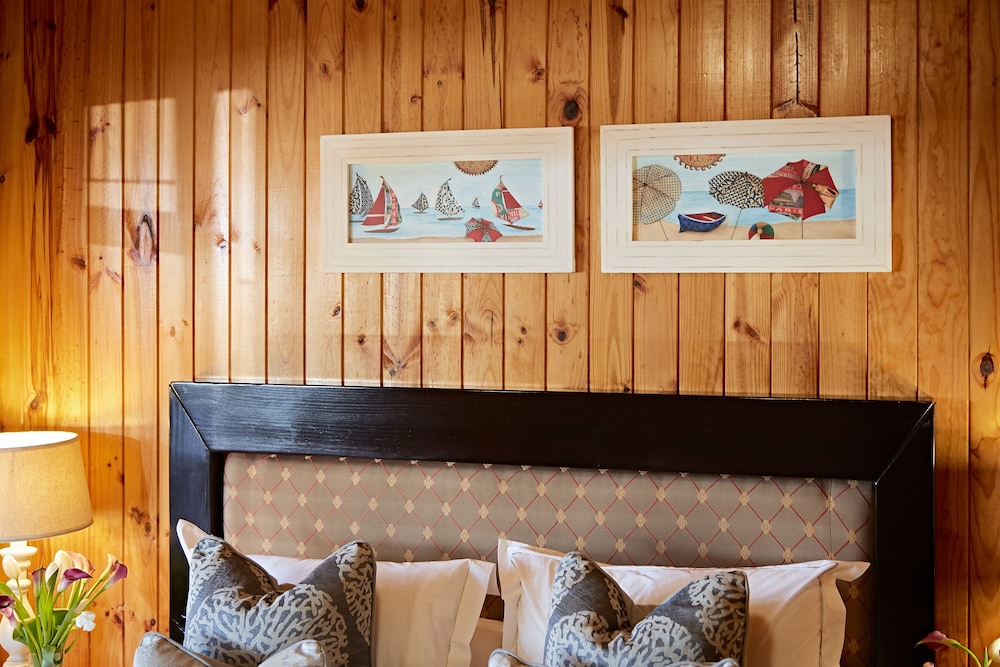 KNYSNA RIVER CLUB - KNYSNA 42/76