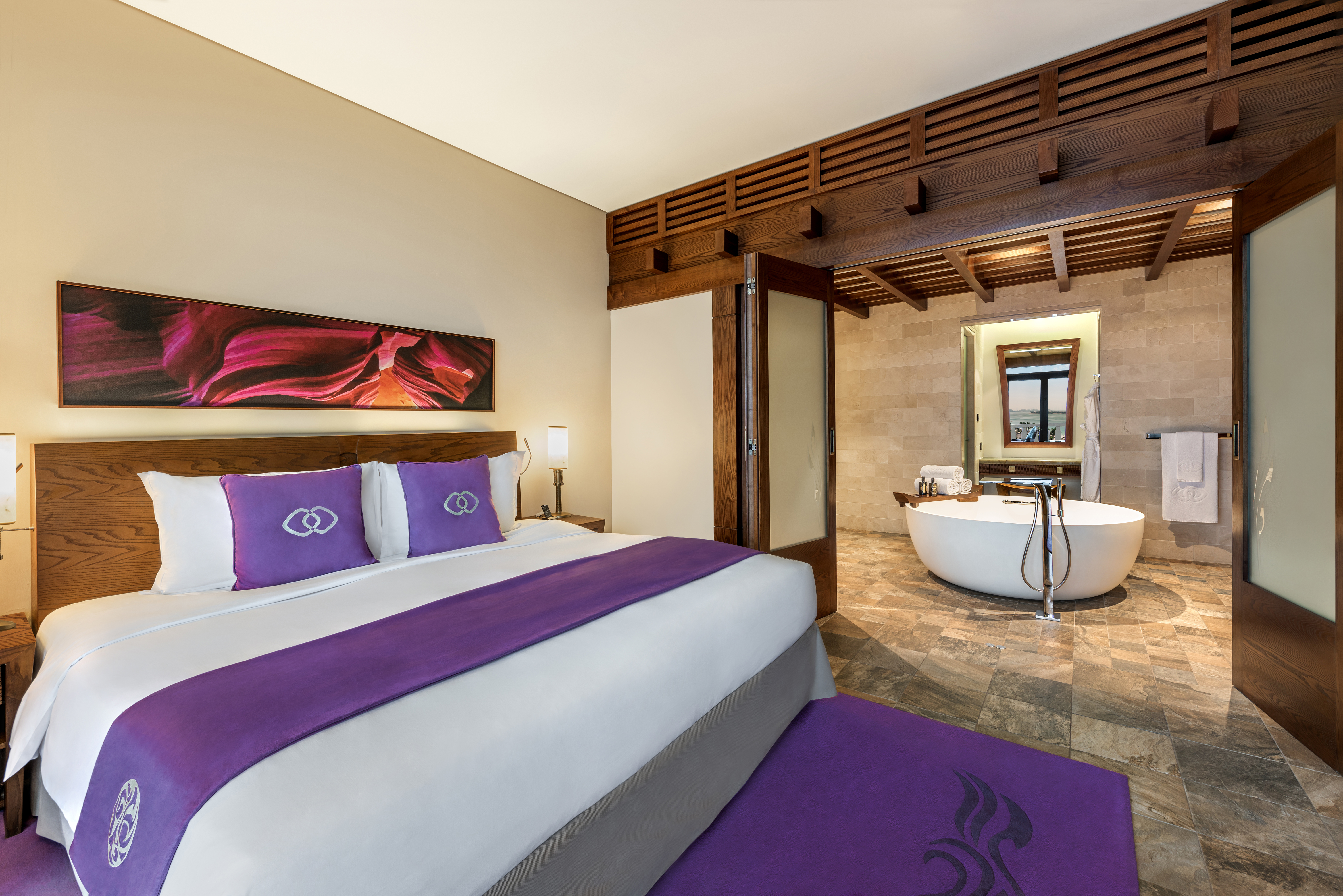 PRESTIGE, SUITE, KING BED, SEA VIEW, SOFA, LIVING AREA
