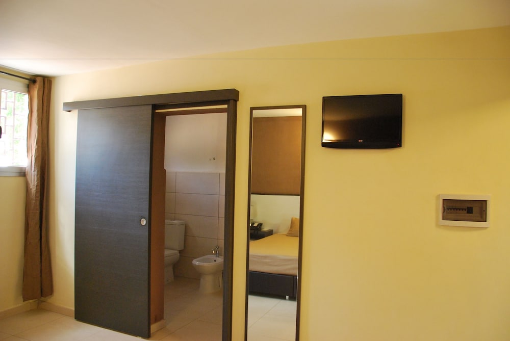 HOTEL TERMINUS 25/54