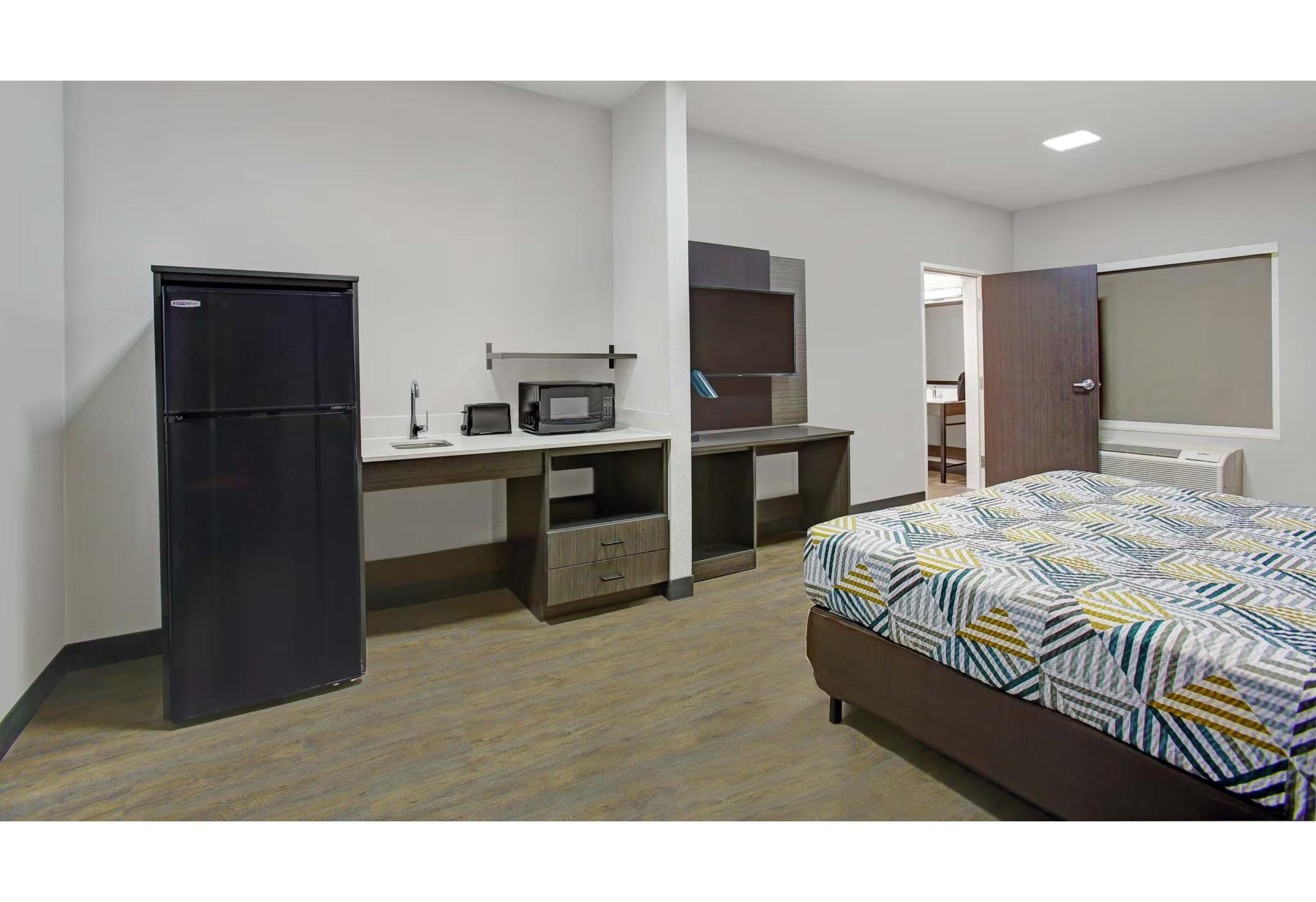 1 King Bed Non-Smoking, Mini Fridge، Motel6 Monahans, TX 3/7