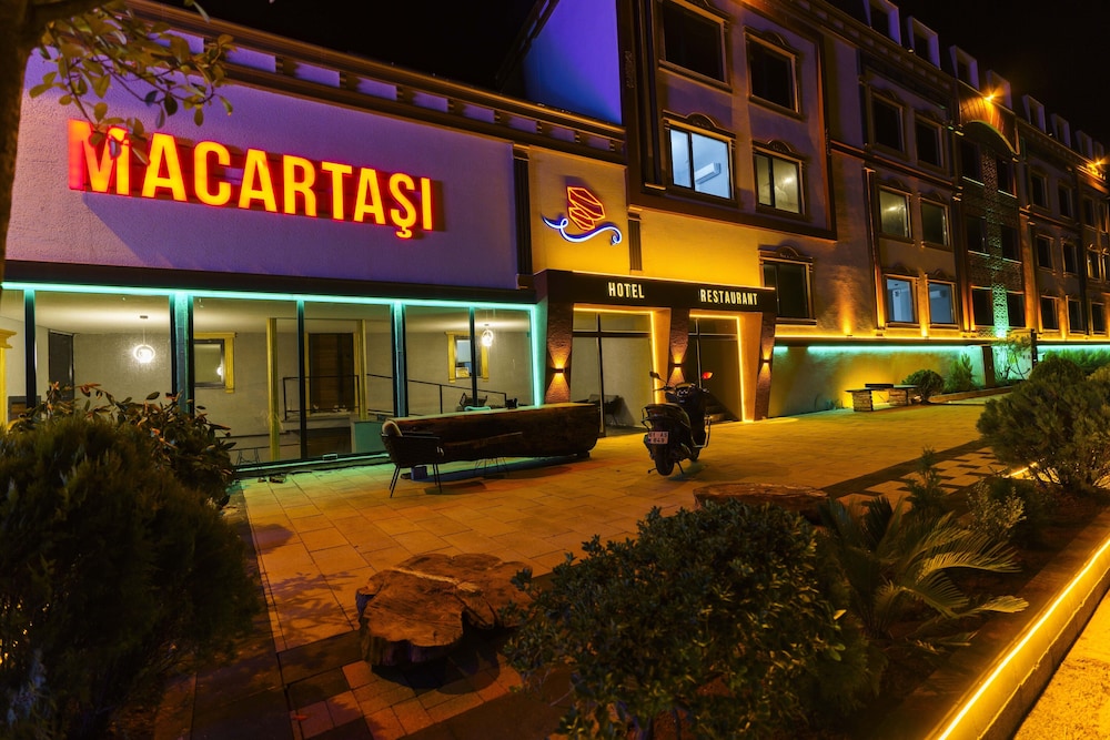 MacarTasi hotel 40/50