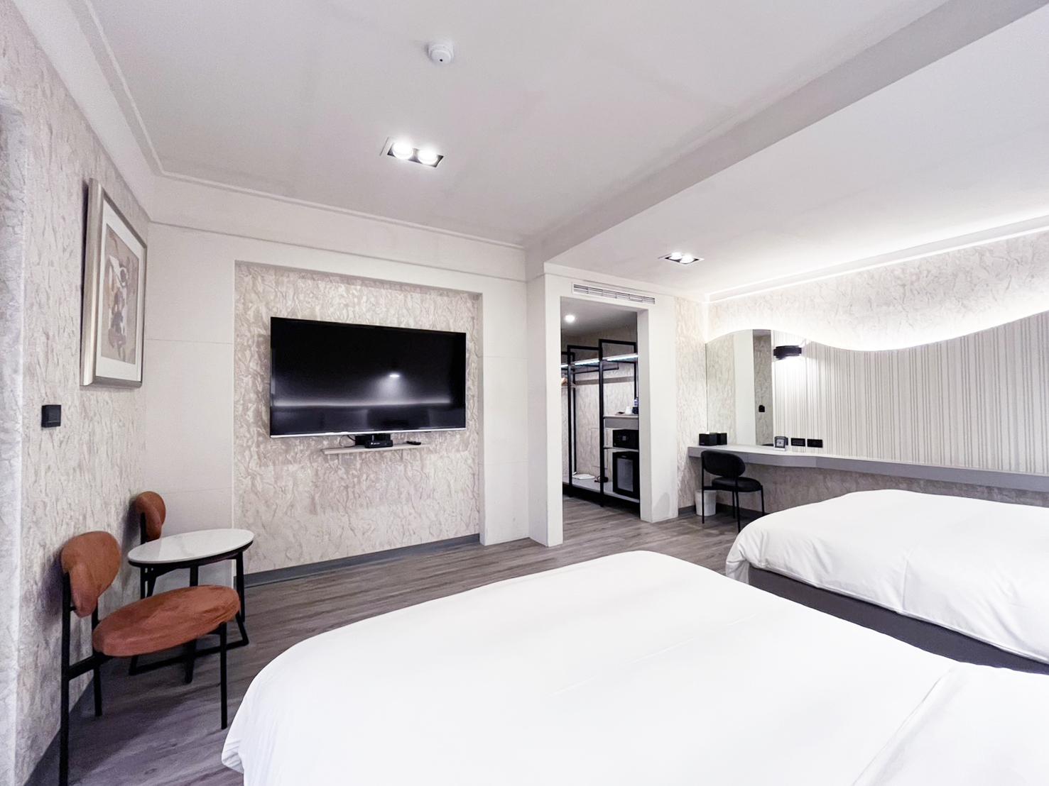 Standard, Triple, 1 Queen and 1 Single Bed, No Parking