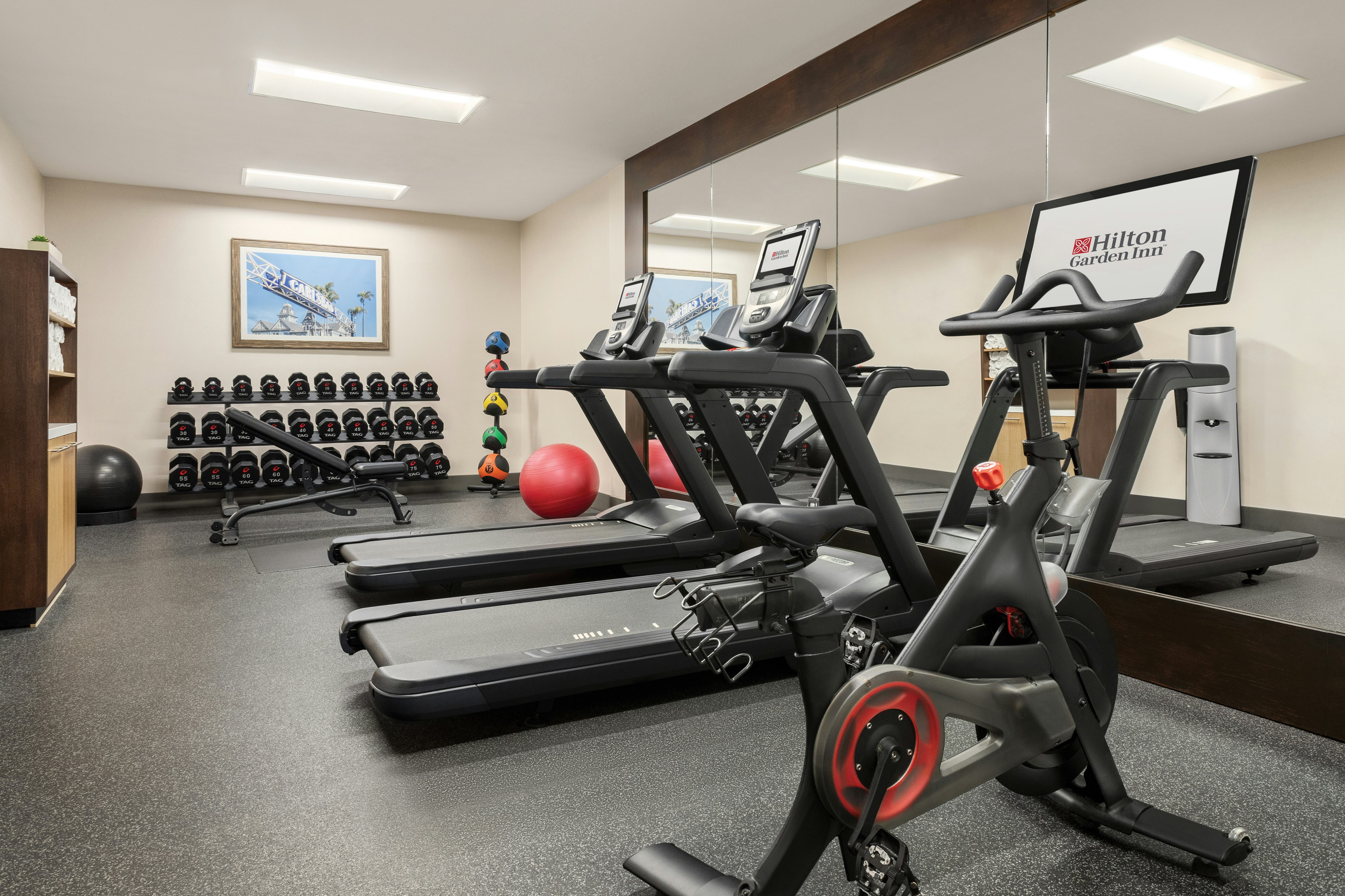 Hilton Garden Inn Carlsbad Beach 38/92