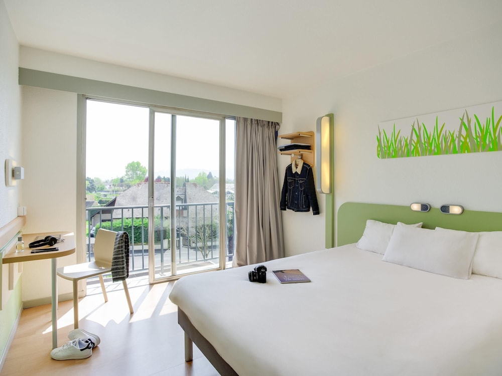 Ibis Budget Pau Lescar 25/68