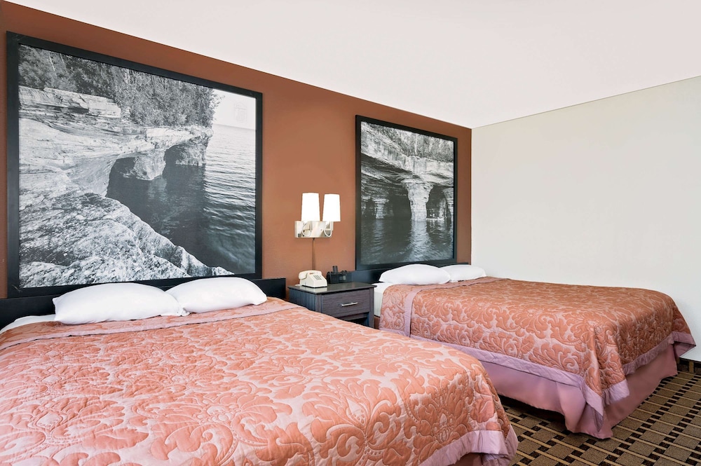 Super 8 by Wyndham Ashland 6/31