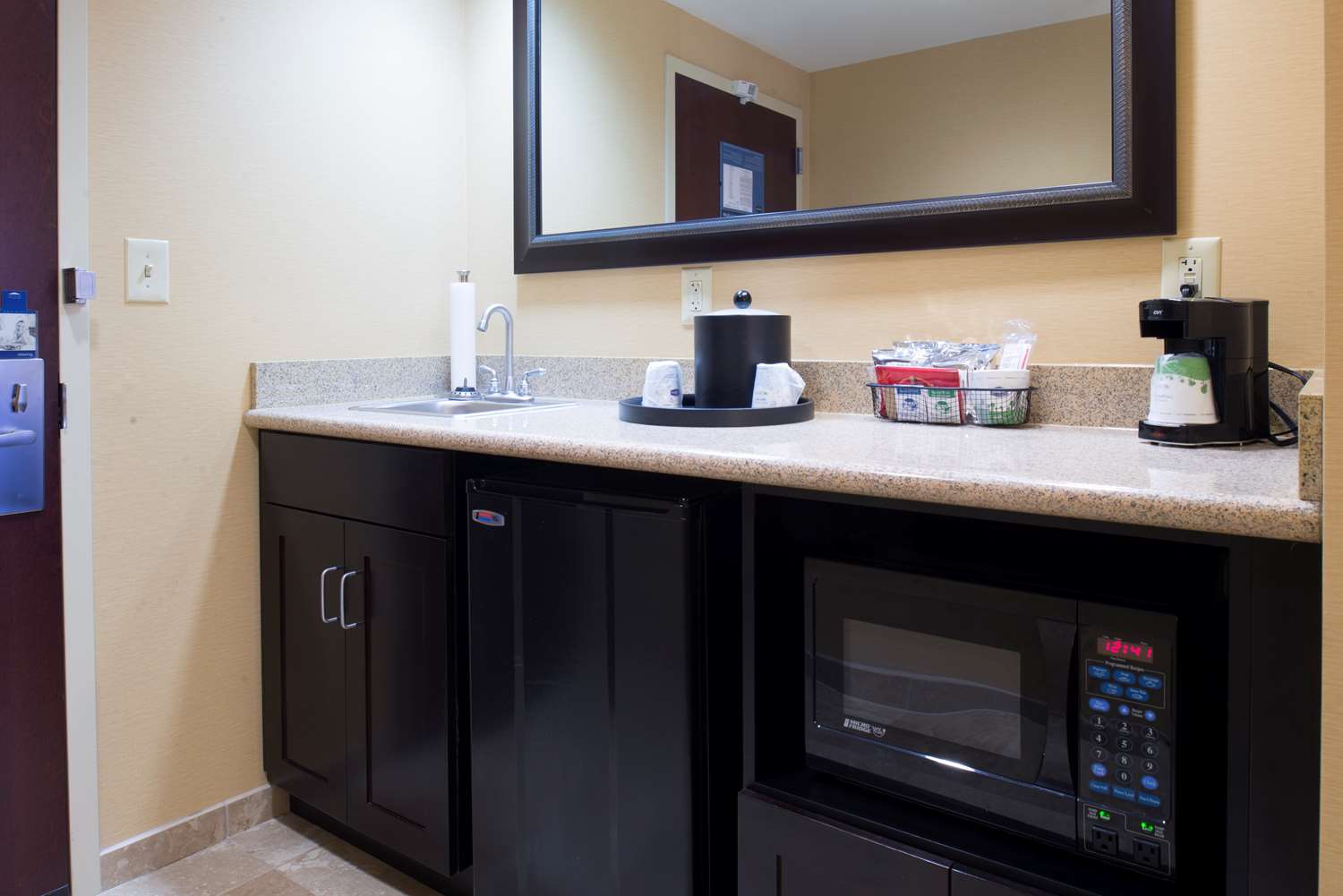 استوديو بسرير كينج مع أريكة، Hampton Inn And Suites Vineland 4/5