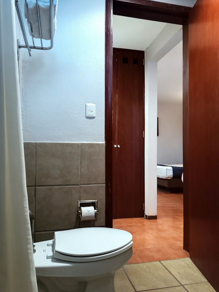 غرفة قياسية بسريرين مزدوجين، Hotel Panamerican 2/2