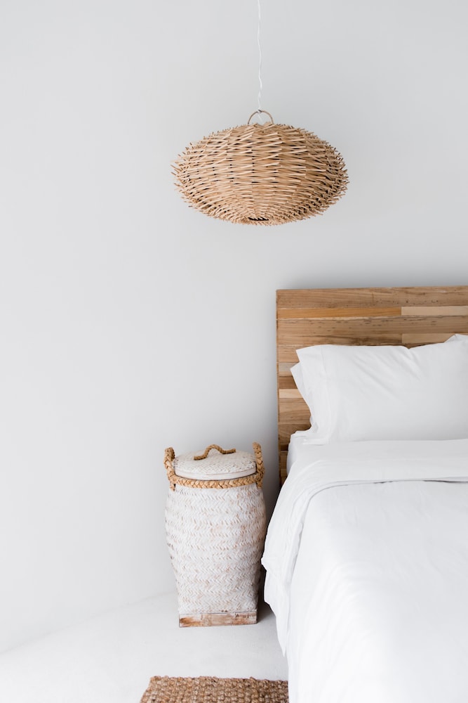 Igloo Beach Lodge 24/36