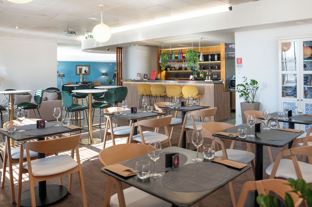 Ibis Coimbra Centro 49/68