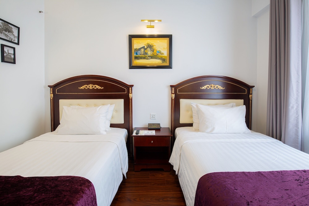 Flower Garden Hotel 20/50