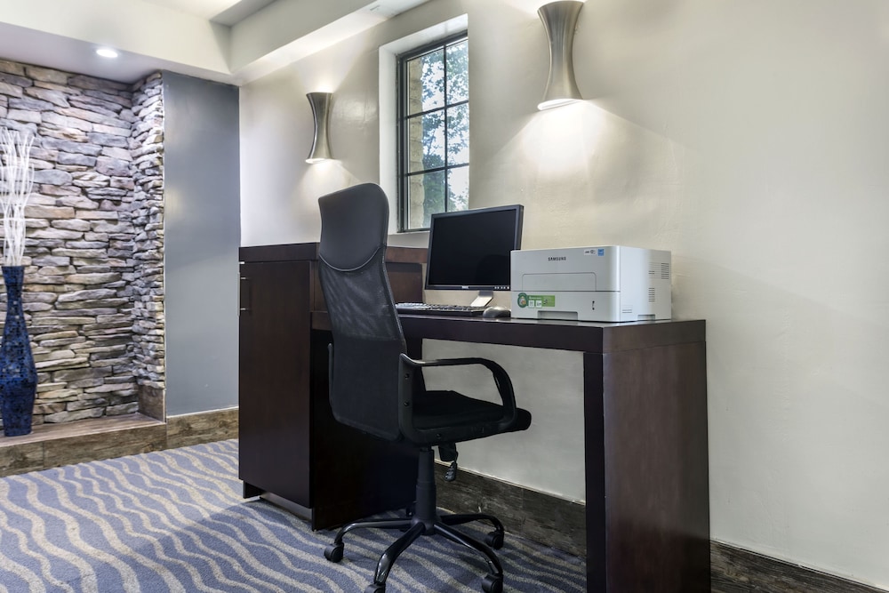 Quality Inn Charlotte Airport 38/39