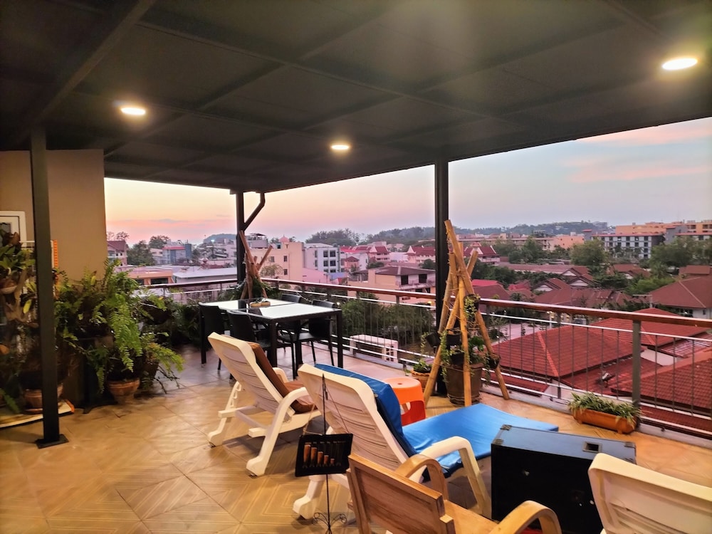 Kata Beach Studio Service Apartment 24/50
